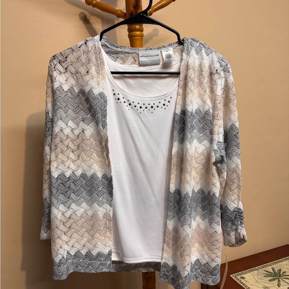 Women’s Alfred Dunner Chevron Open-Front Cardigan in Gray and Cream and Tan